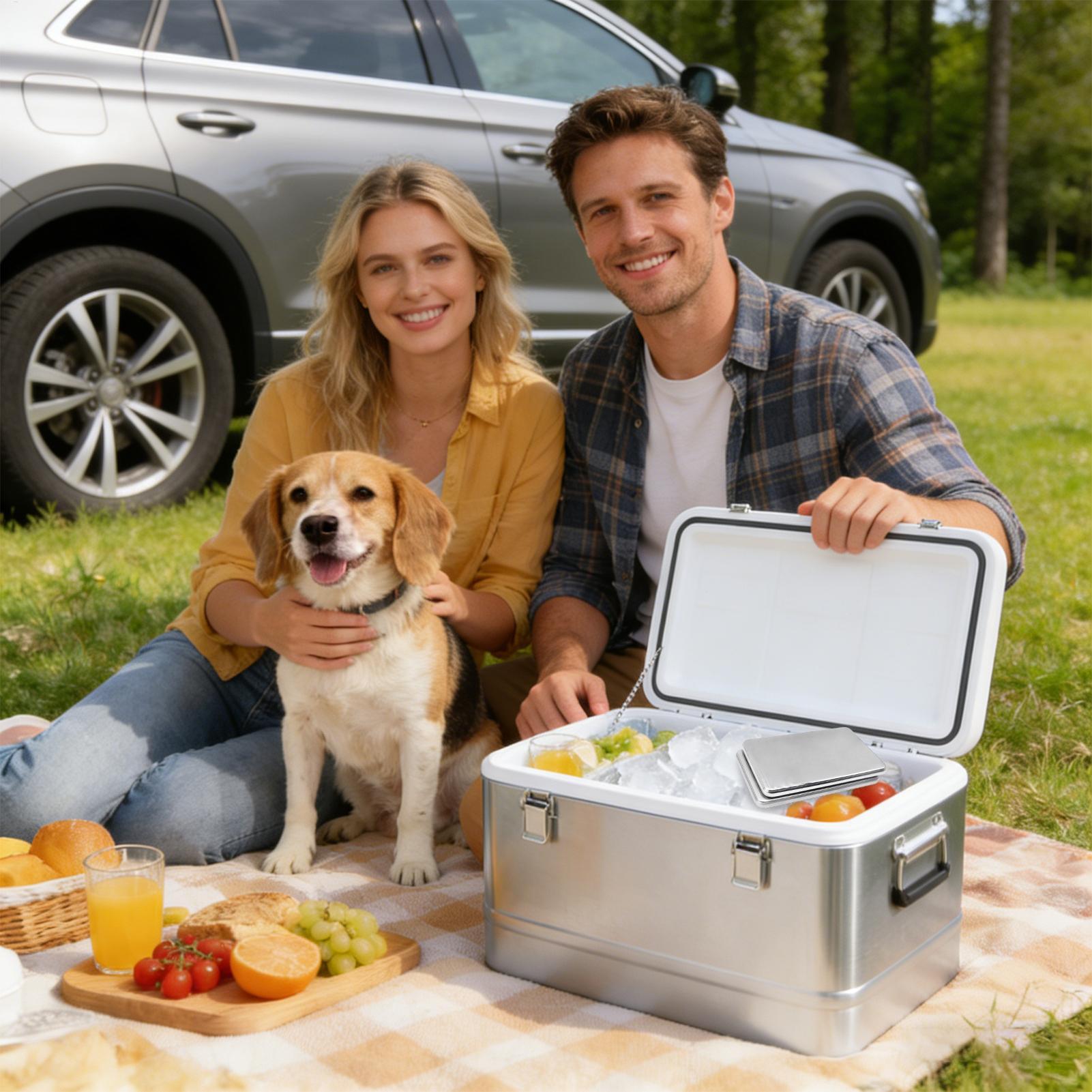 قطعتان من عبوات الثلج المصنوعة - مراجعة Camping Cooking Box وسعره