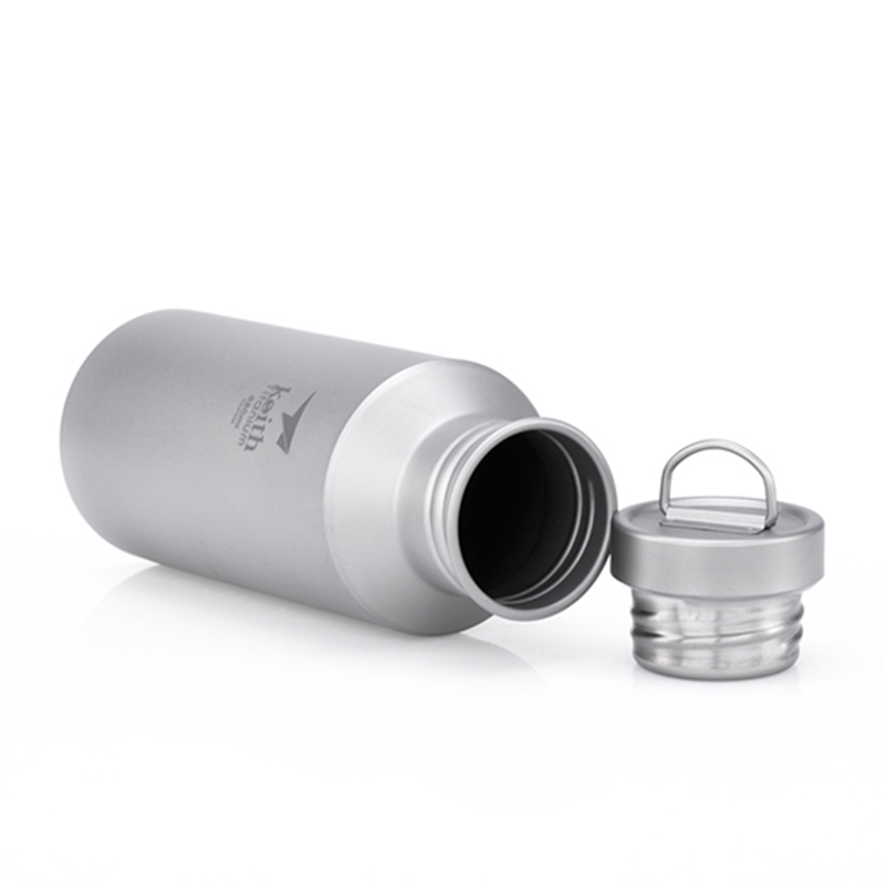 زجاجة ماء من التيتانيوم خفيفة  - مراجعة Mess Kit Titanium وسعره